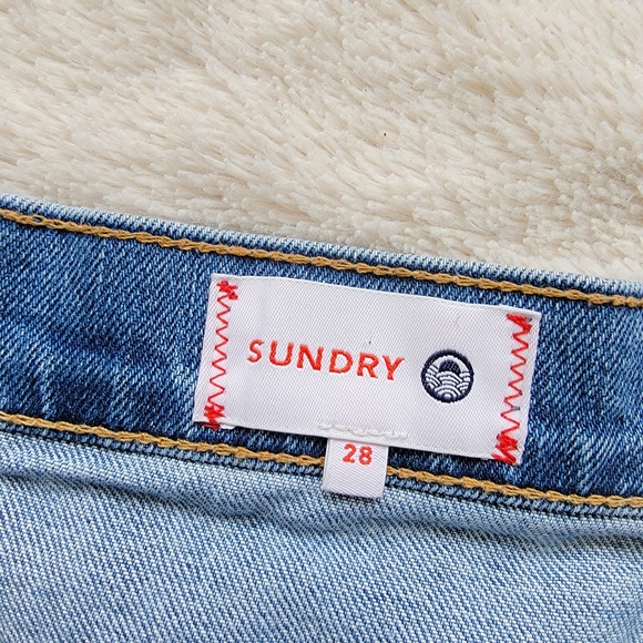 Sundry Denim A-Line Star Print Mini Skirt - Picture 4 of 4